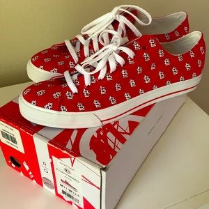 Men’s St. Louis Cardinals sneaker size 11